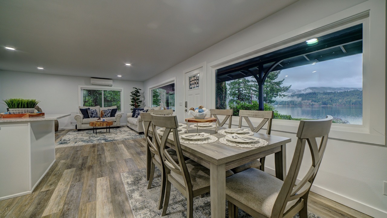 Photo of Others in Silver Beach