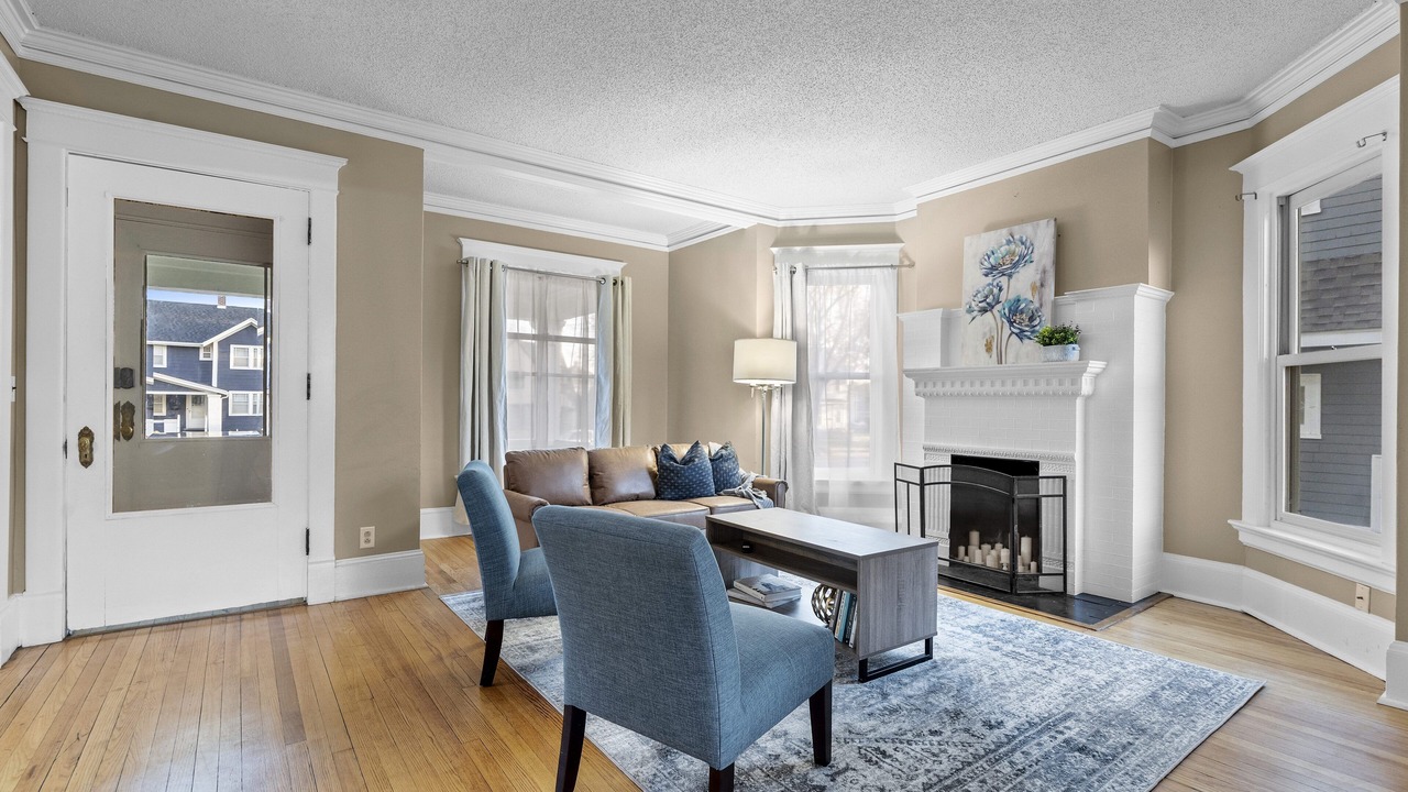 Photo of Livingroom in Cedar Rapids