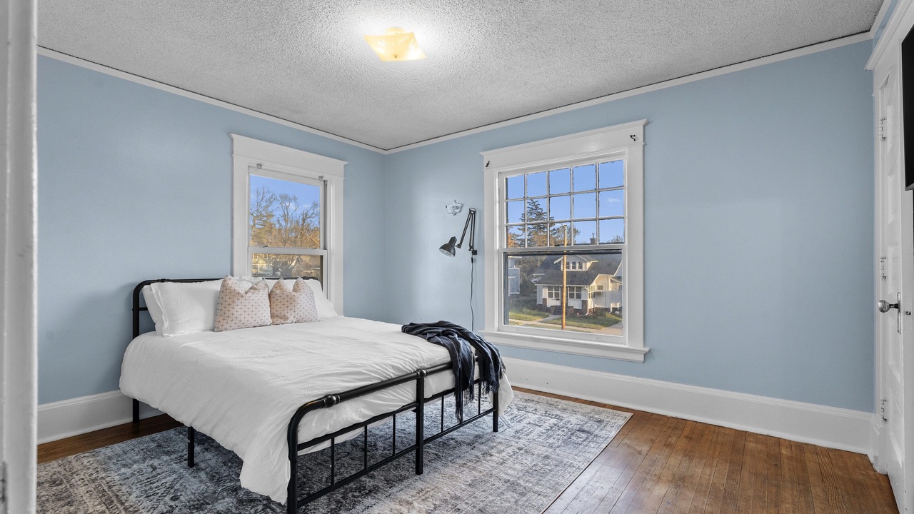 Photo of Bedroom in Cedar Rapids