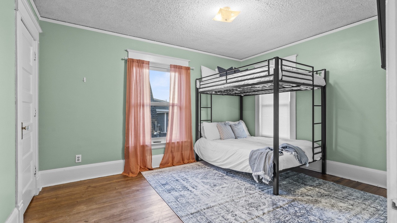 Photo of Bedroom in Cedar Rapids
