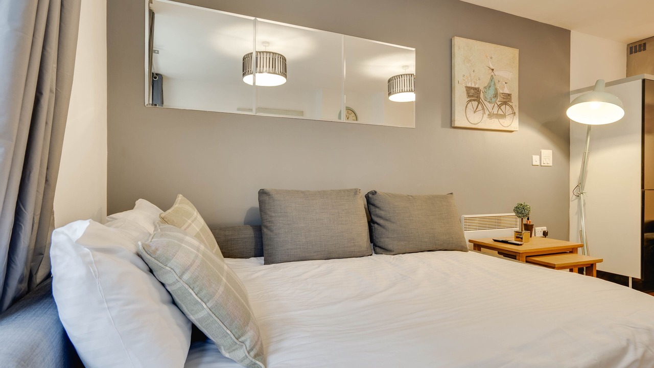 Photo of Bedroom in Theatreland Birmingham