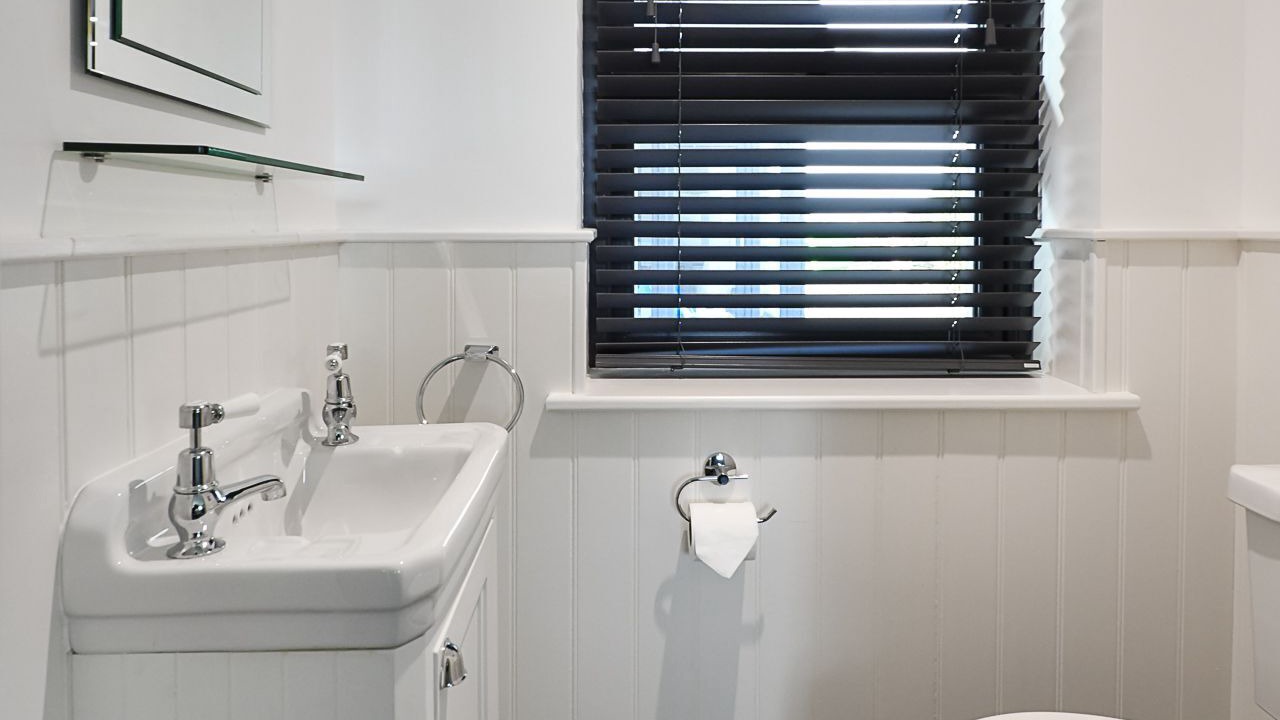 Photo of Bathroom in Llanfairpwllgwyngyll