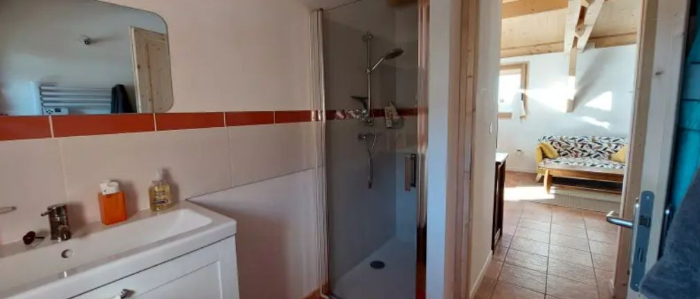 Photo of Bathroom in Chorges