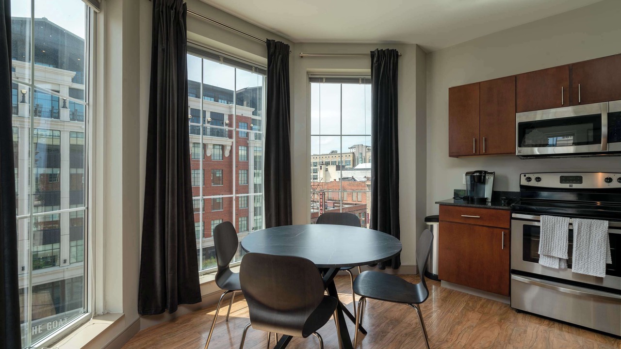 Photo of Kitchen in Scioto Mile