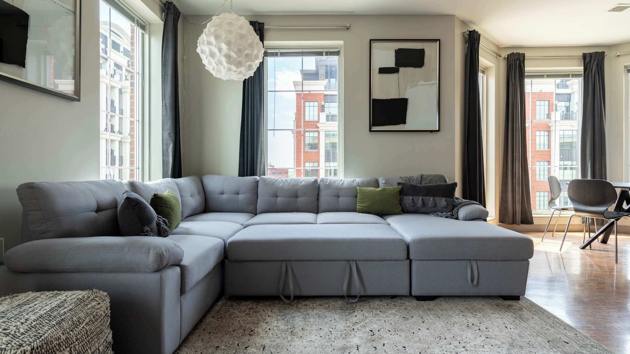 Photo of Livingroom in Scioto Mile