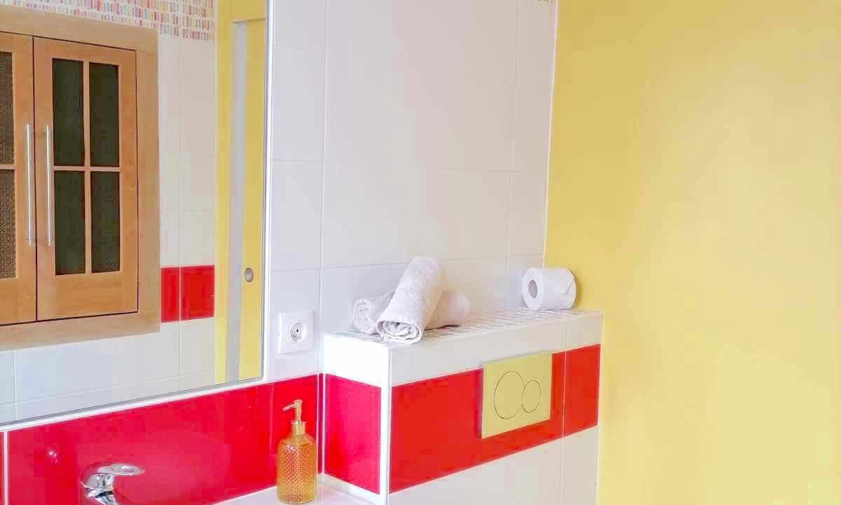 Photo of Bathroom in Le Chesnay
