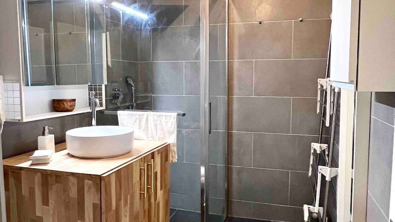 Photo of Bathroom in Levallois-Perret
