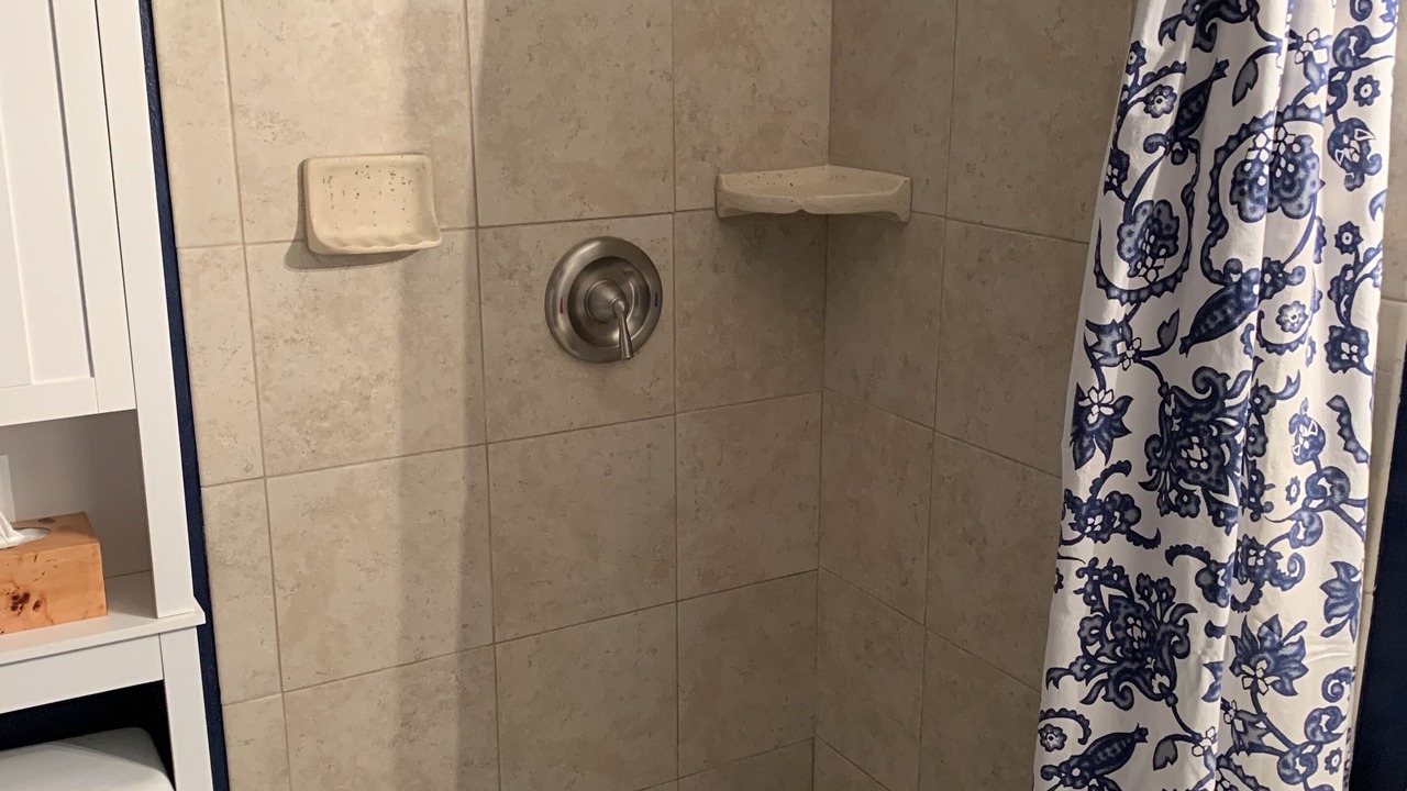 Photo of Bathroom in Town of Hastings