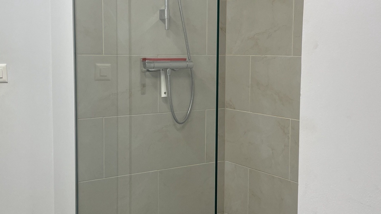 Photo of Bathroom in Aclens