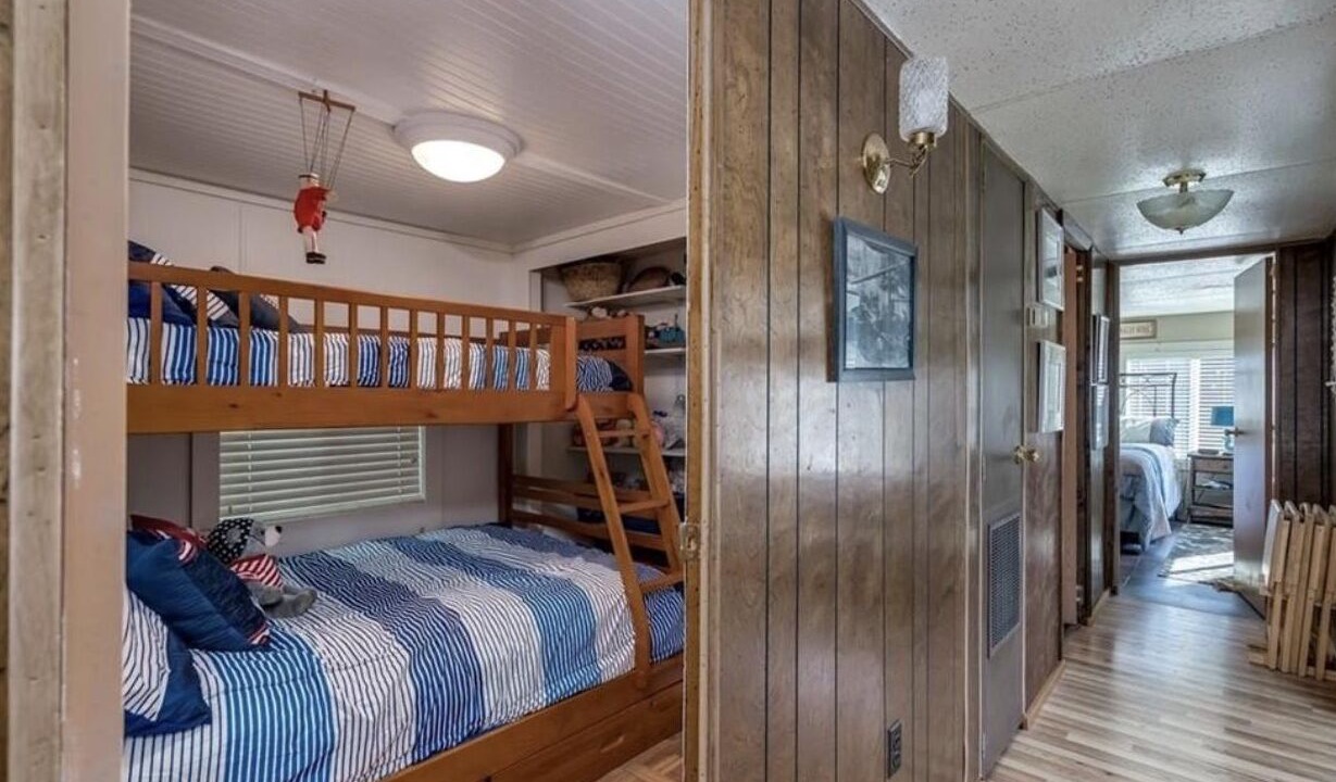 Photo of Bedroom in Cape Vincent