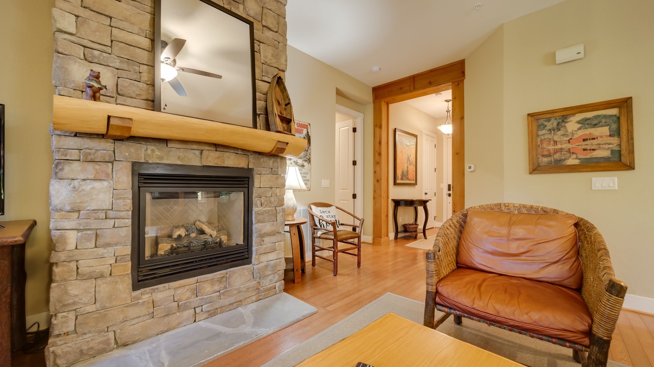 Photo of Livingroom in Bear Lake Reserve