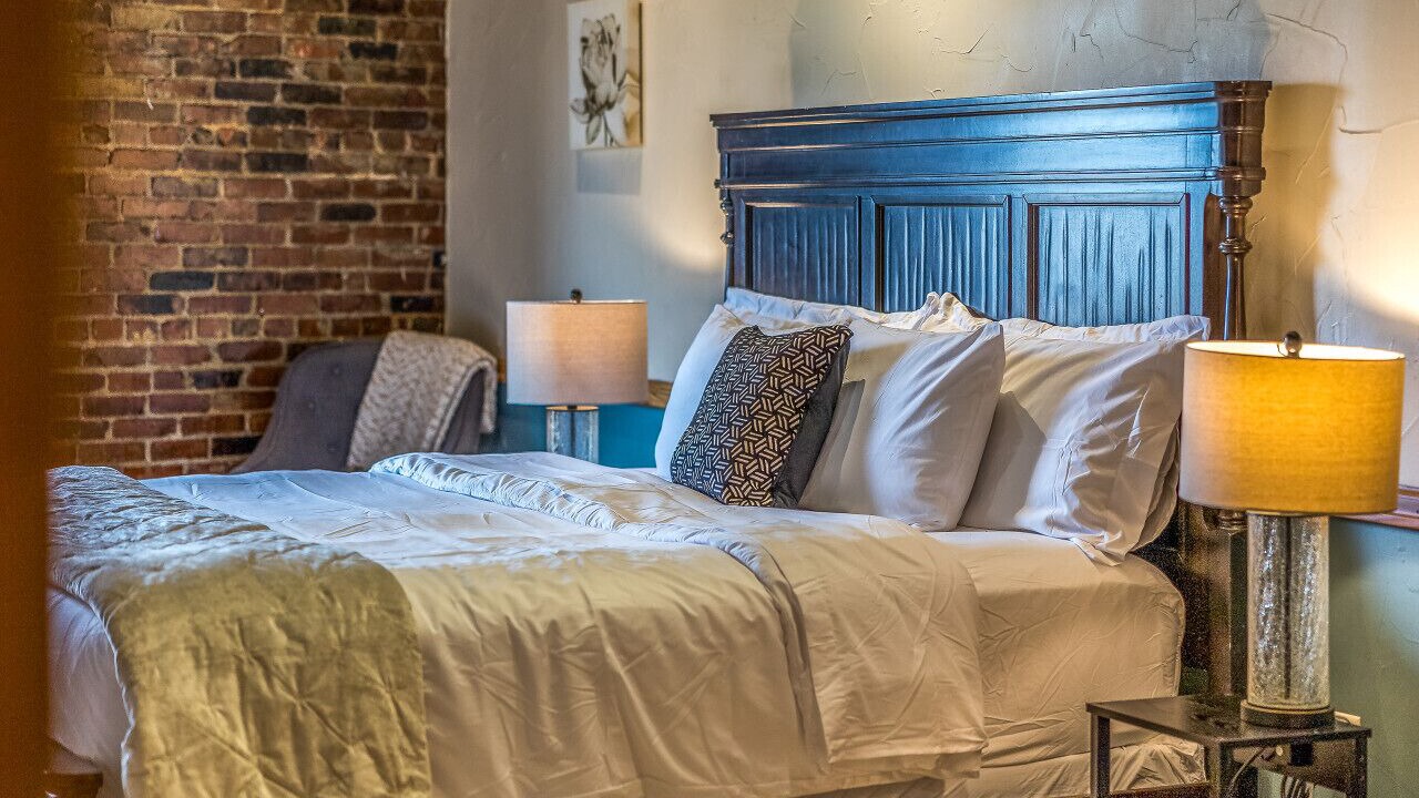 Photo of Bedroom in Downtown Springfield