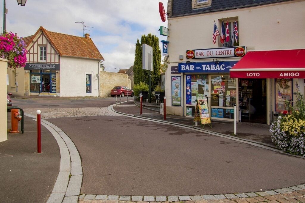 Photo of Others in Bernieres-sur-Mer