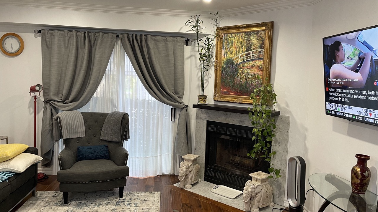 Photo of Livingroom in Cabbagetown