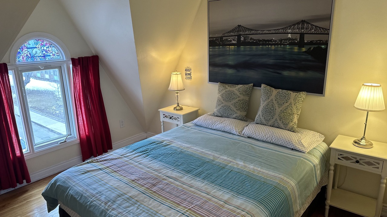 Photo of Bedroom in Cabbagetown