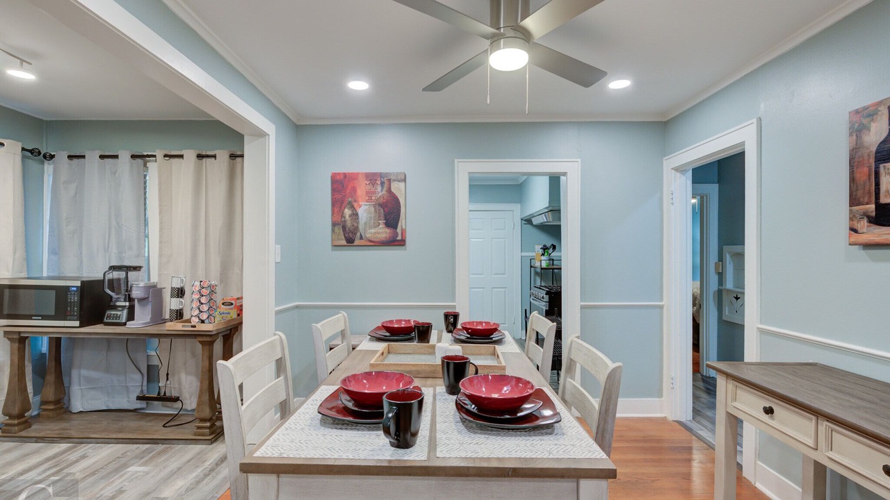 Photo of Livingroom in Highland Historic District