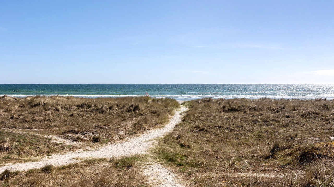 Photo of Others in Grena Strand