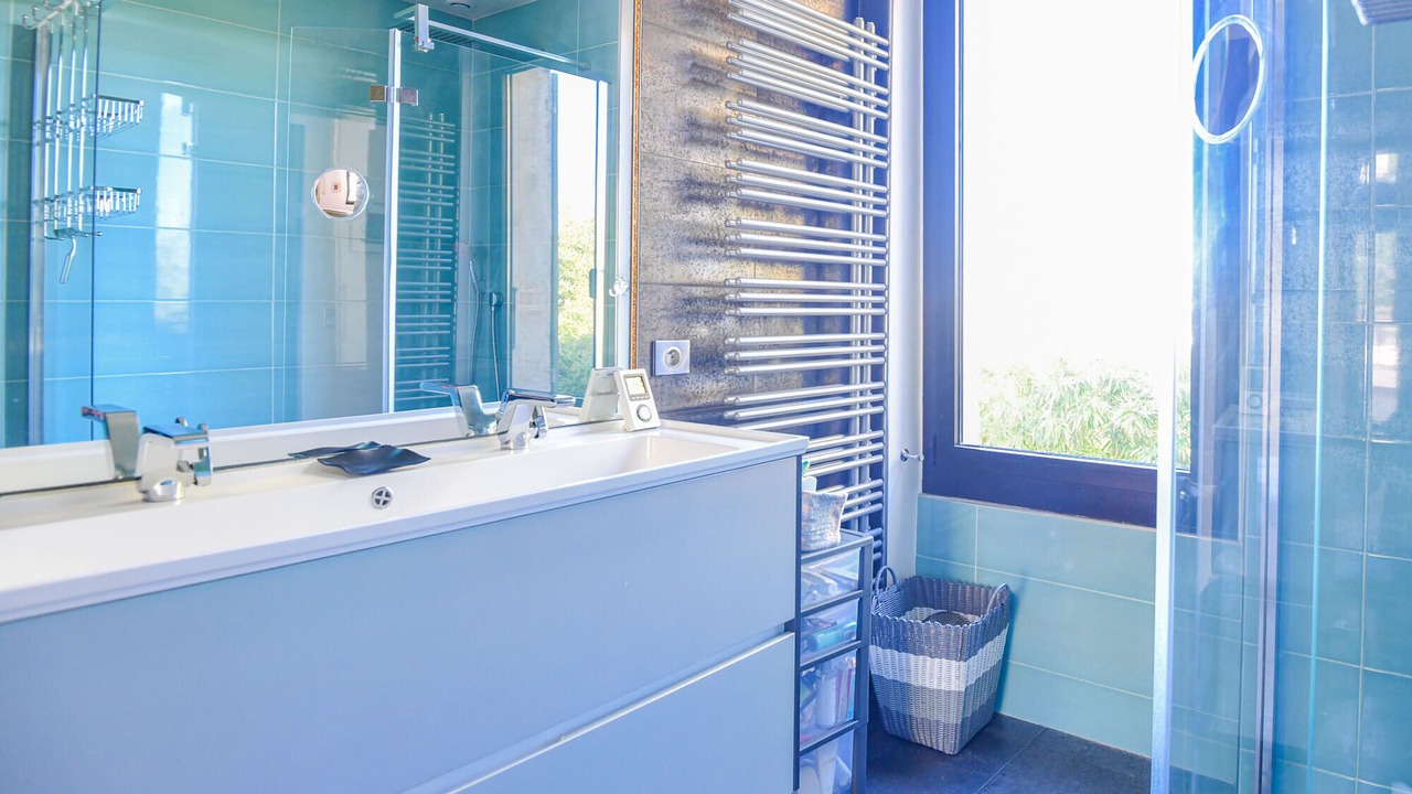 Photo of Bathroom in Saint-Lambert