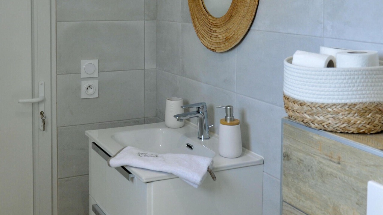 Photo of Bathroom in Bedarrides