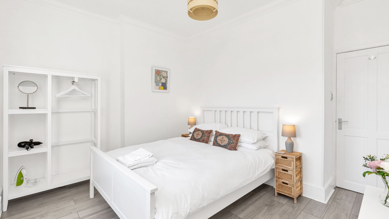 Photo of Bedroom in Church End