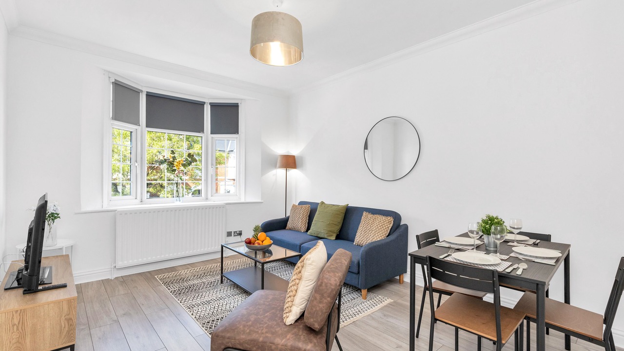 Photo of Livingroom in Church End