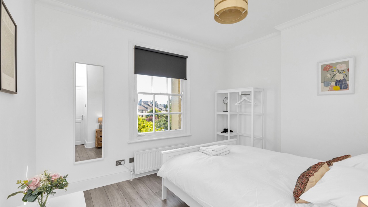 Photo of Bedroom in Church End