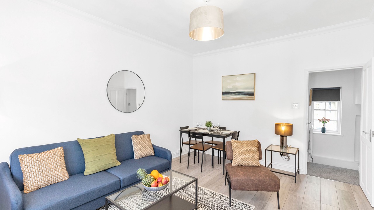 Photo of Livingroom in Church End