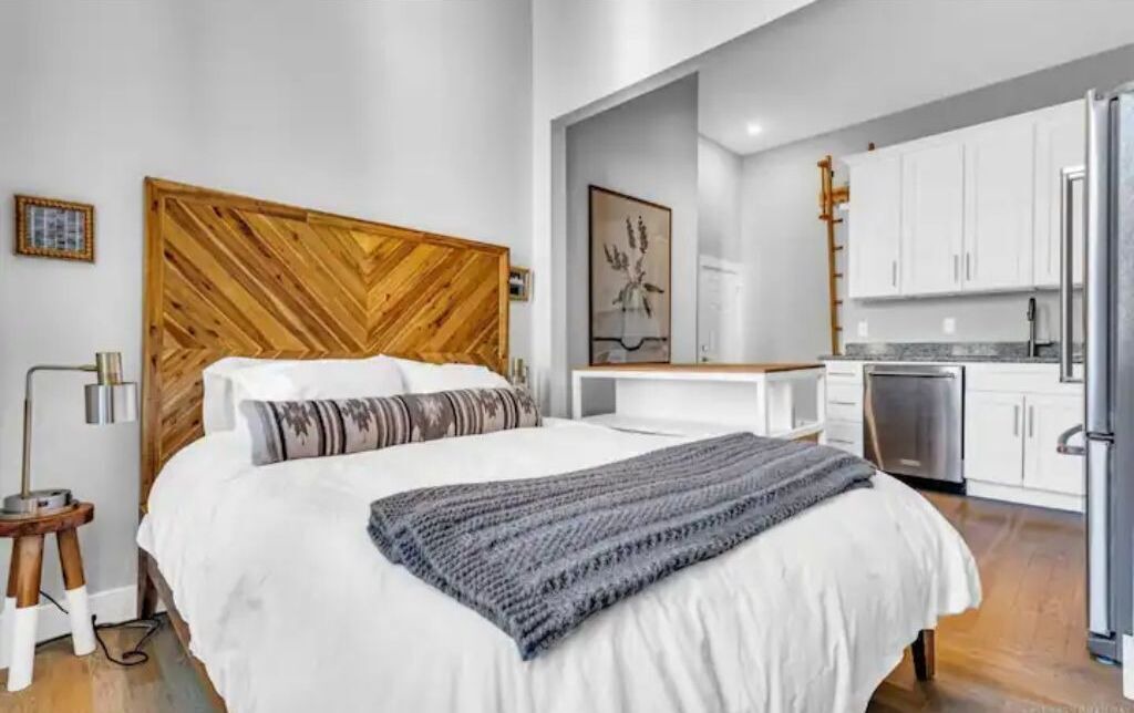 Photo of Bedroom in Downtown Portland