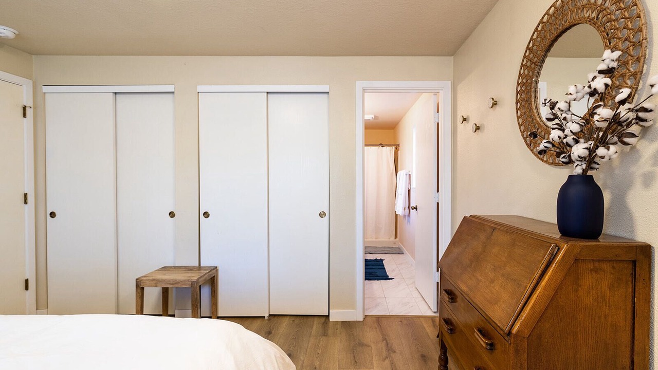 Photo of Bedroom in Mountain View