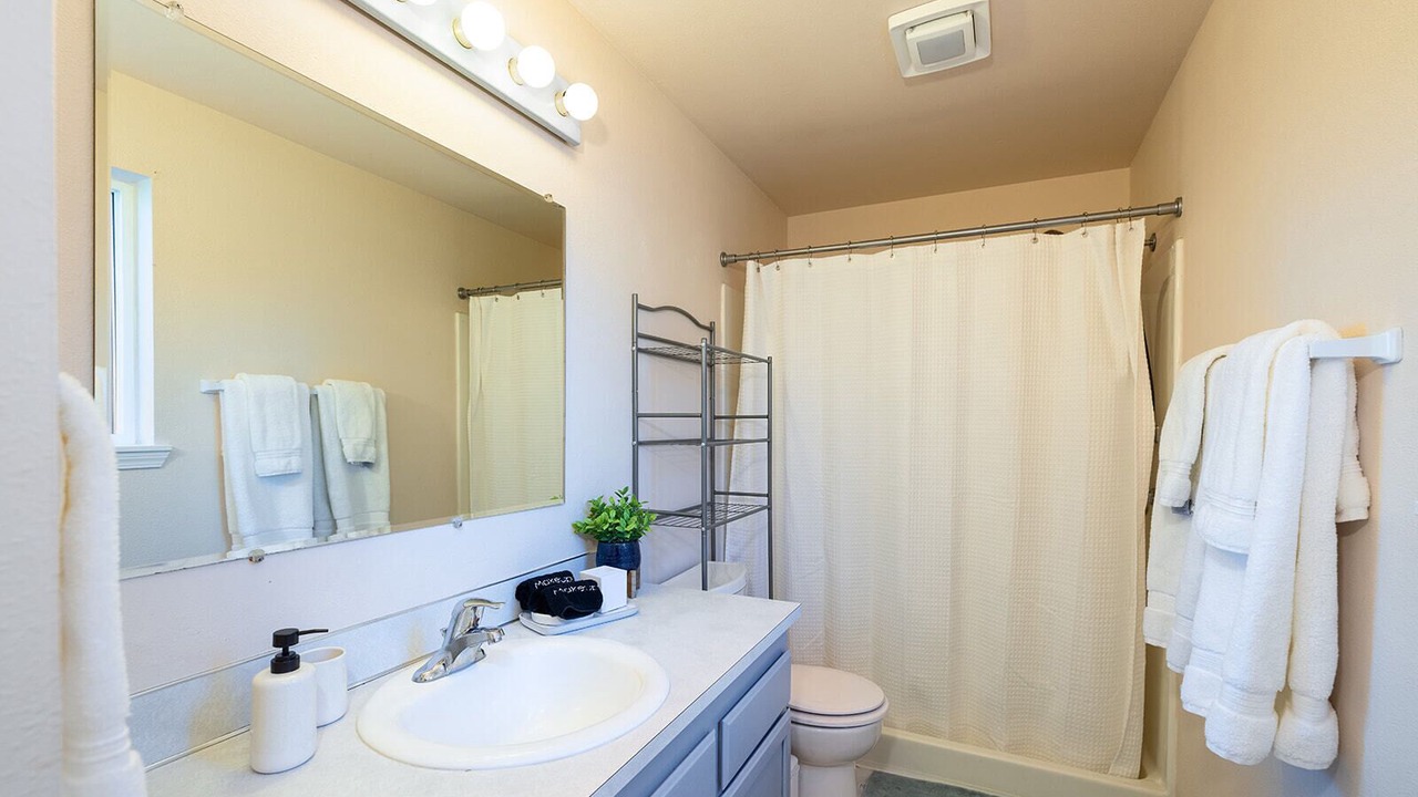 Photo of Bathroom in Mountain View