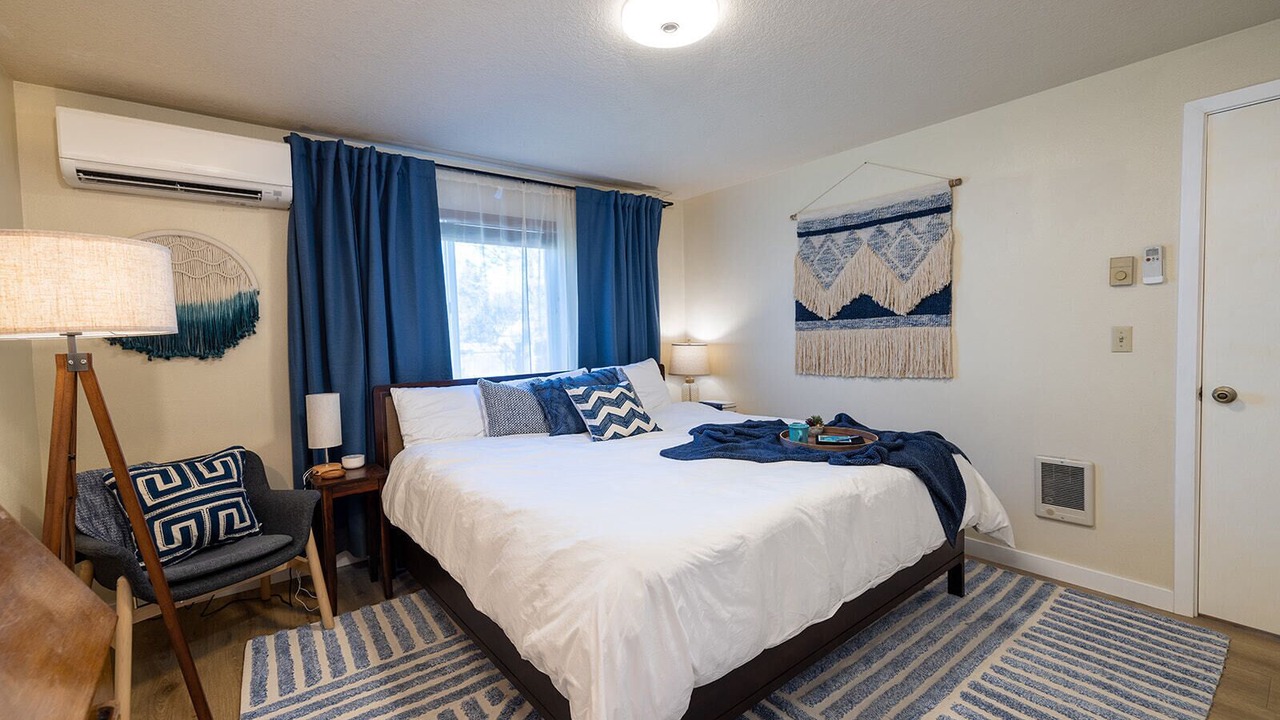 Photo of Bedroom in Mountain View