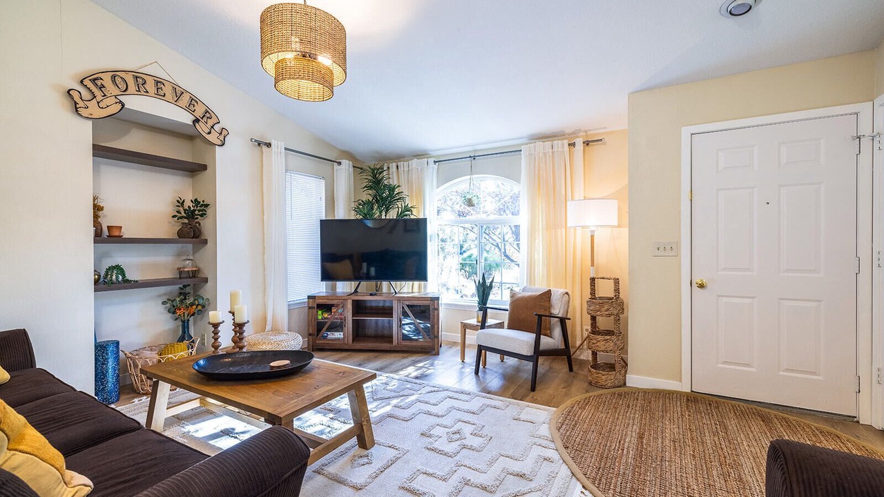 Photo of Livingroom in Mountain View