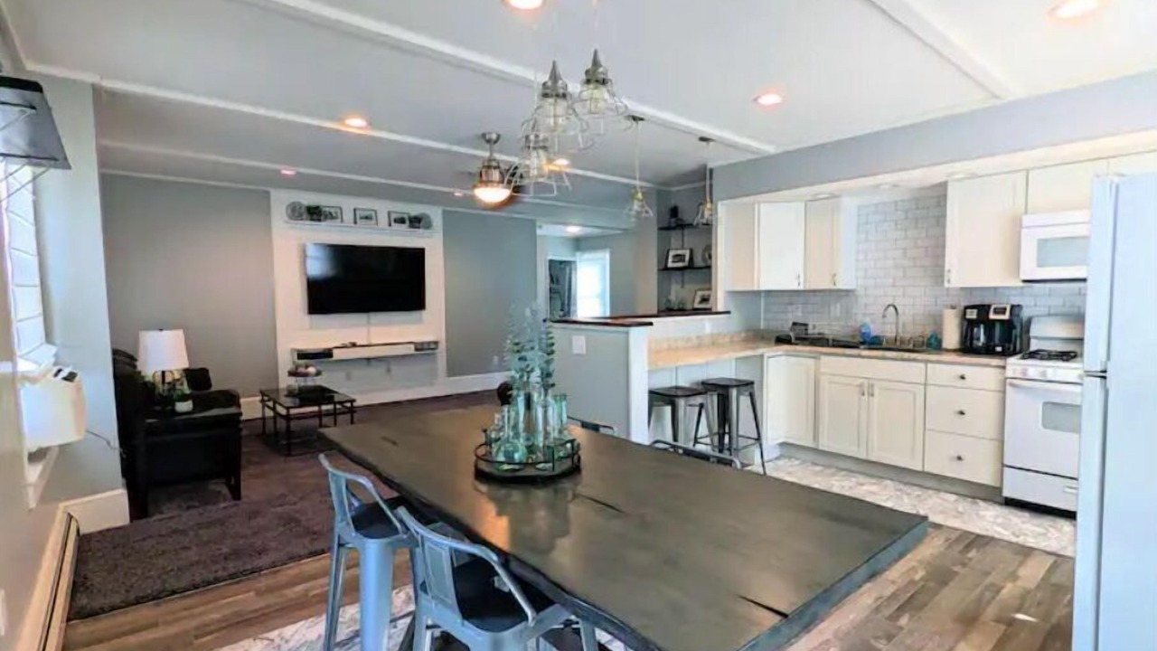 Photo of Bedroom in Almond