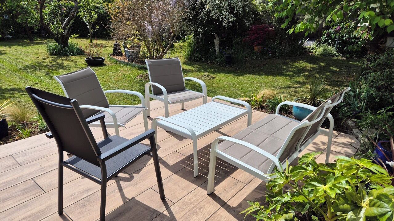 Photo of Patio Balcony in South Authie