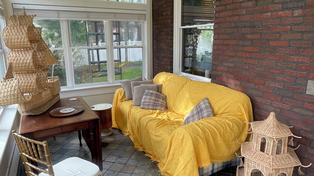 Photo of Livingroom in Melrose