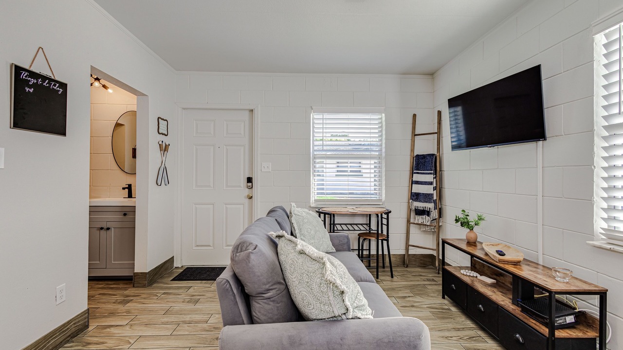 Photo of Livingroom in Winter Haven