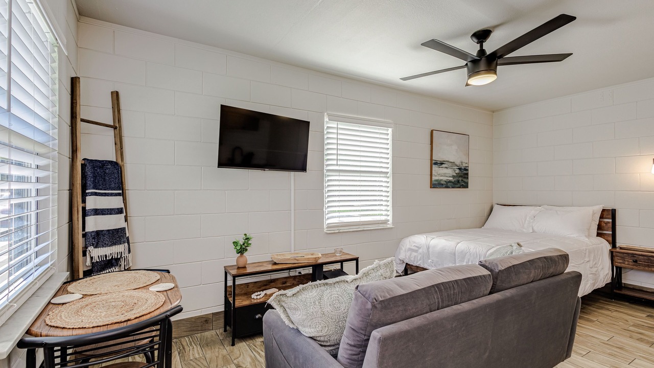 Photo of Bedroom in Winter Haven