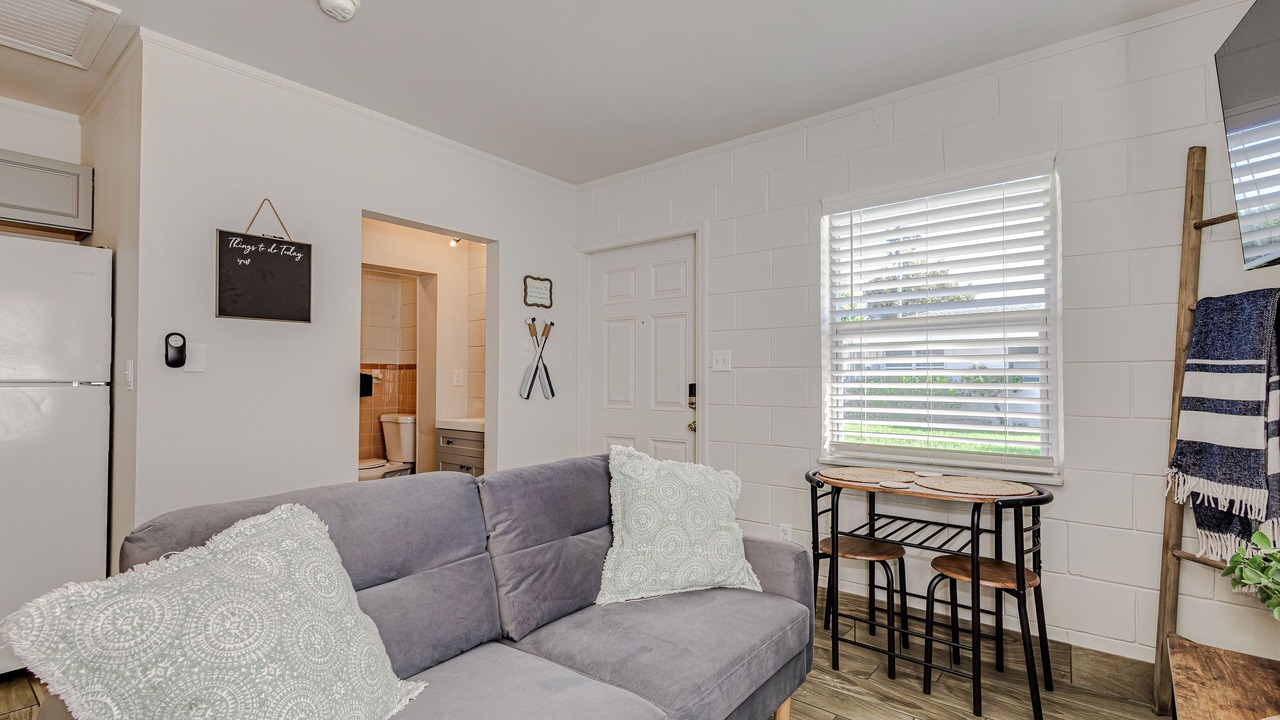 Photo of Livingroom in Winter Haven
