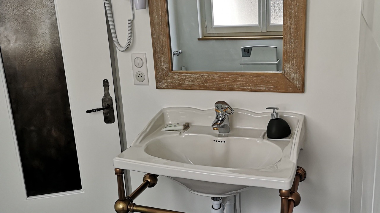 Photo of Bathroom in Hautvillers