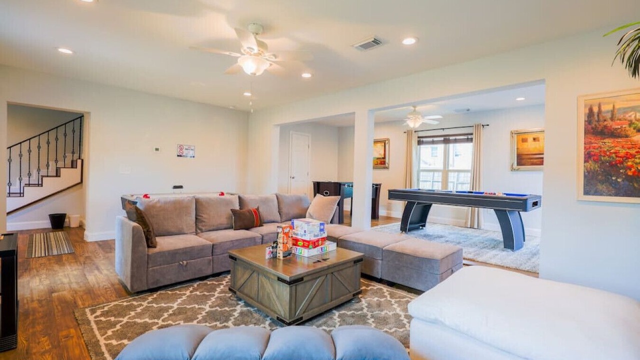 Photo of Livingroom in MacGregor