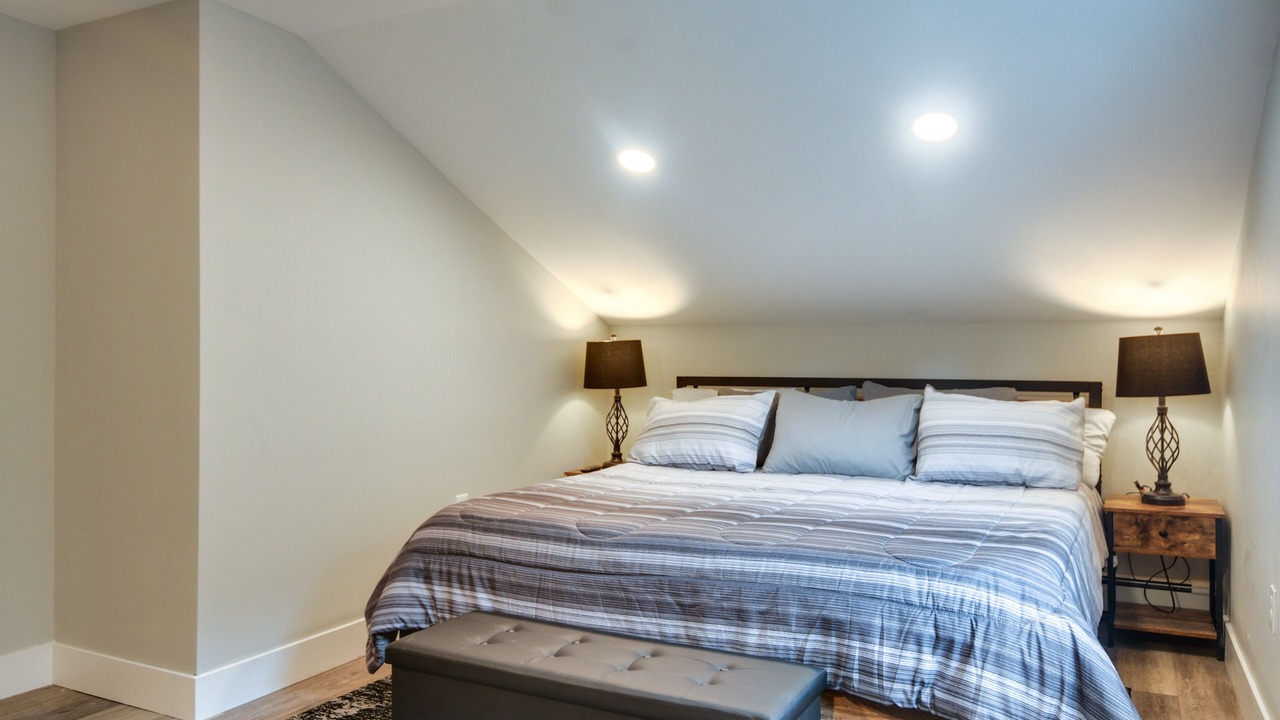 Photo of Others in Stark