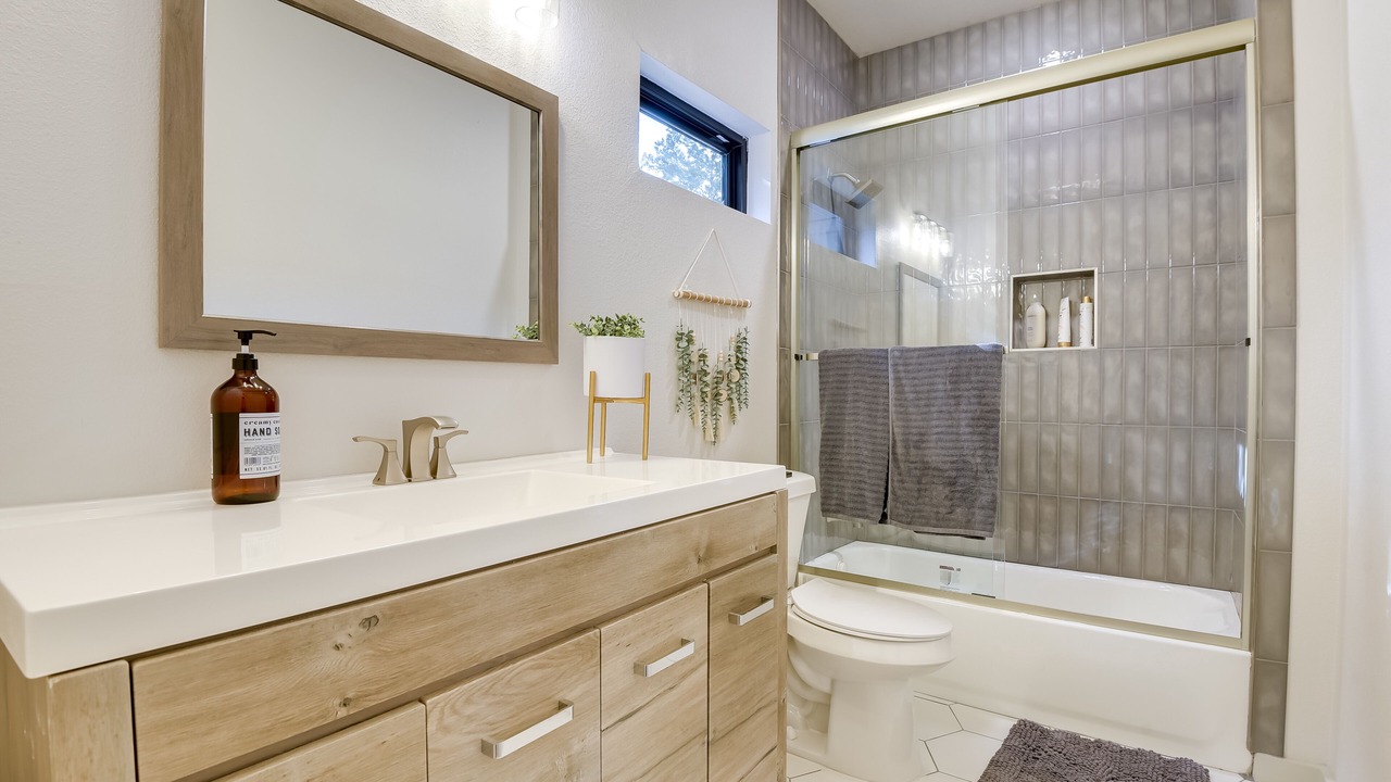 Photo of Bathroom in Graford