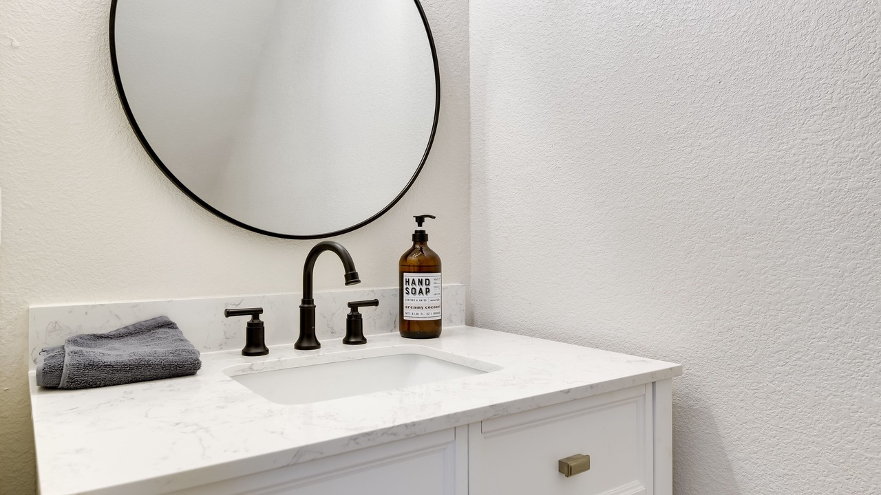Photo of Bathroom in Graford