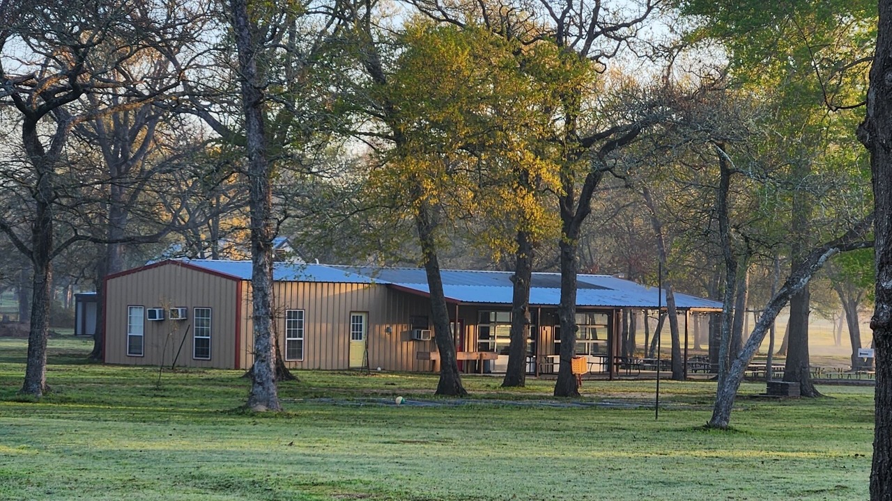 Photo of Outdoor in Hempstead