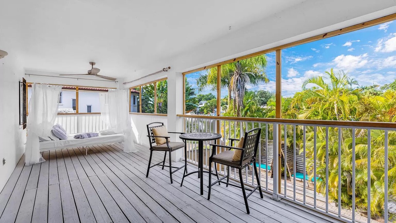 Photo of Patio Balcony in Hendricks and Venice Isles