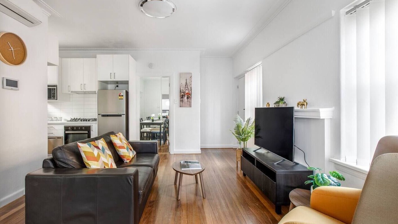 Photo of Others in Elwood