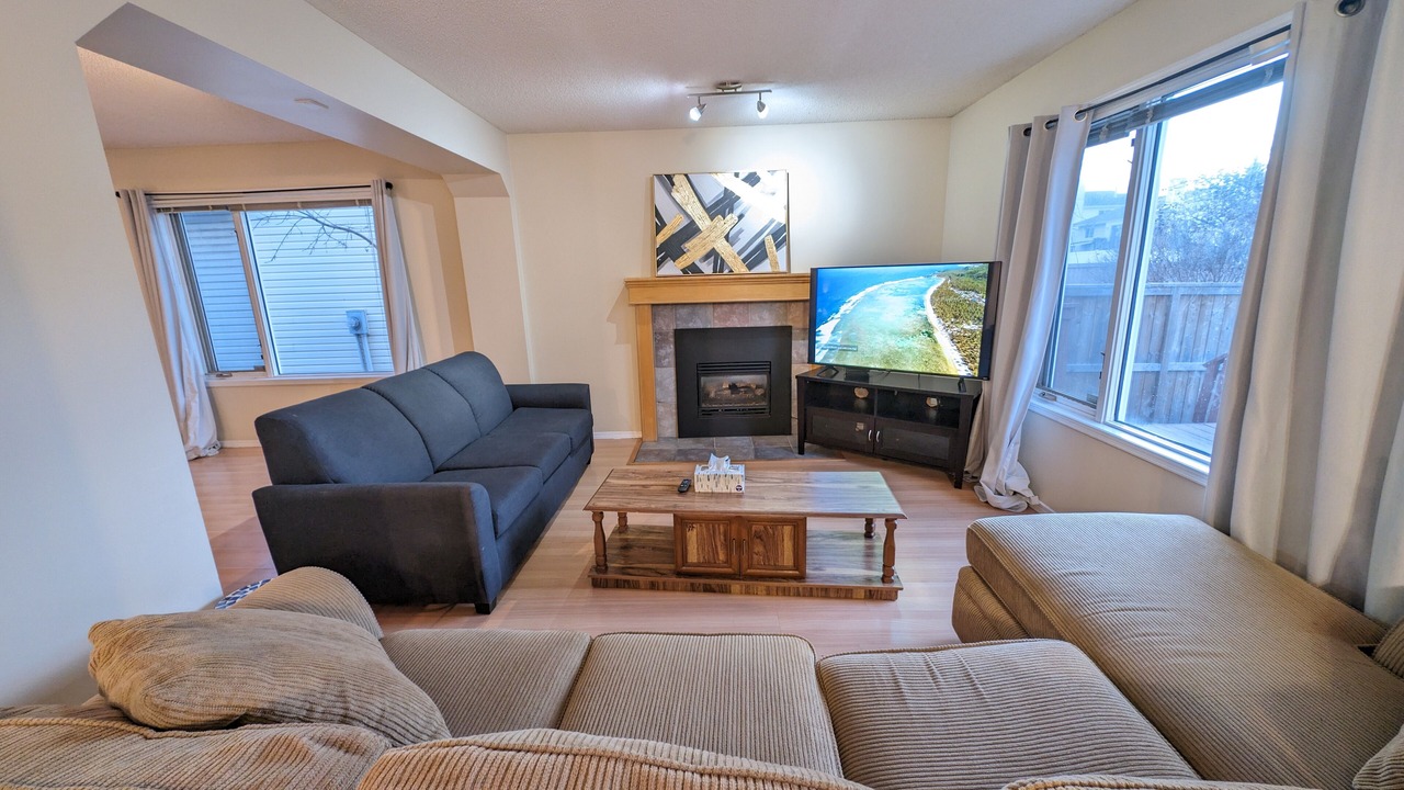 Photo of Livingroom in Southeast Calgary
