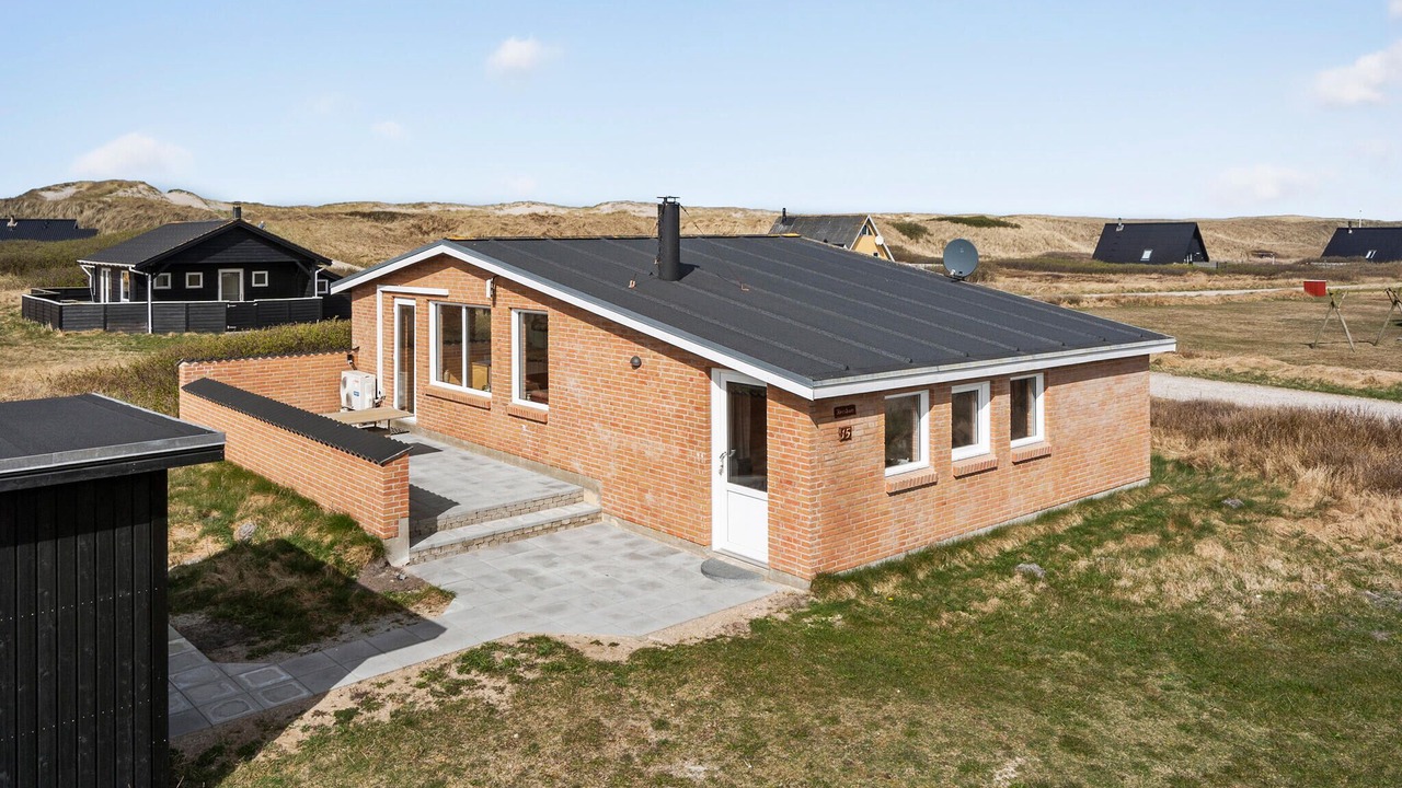 Photo of Others in Vrist Strand