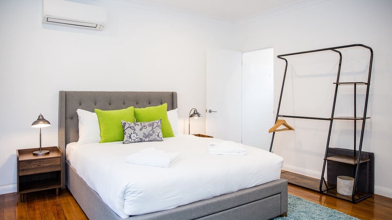 Photo of Others in Ashfield