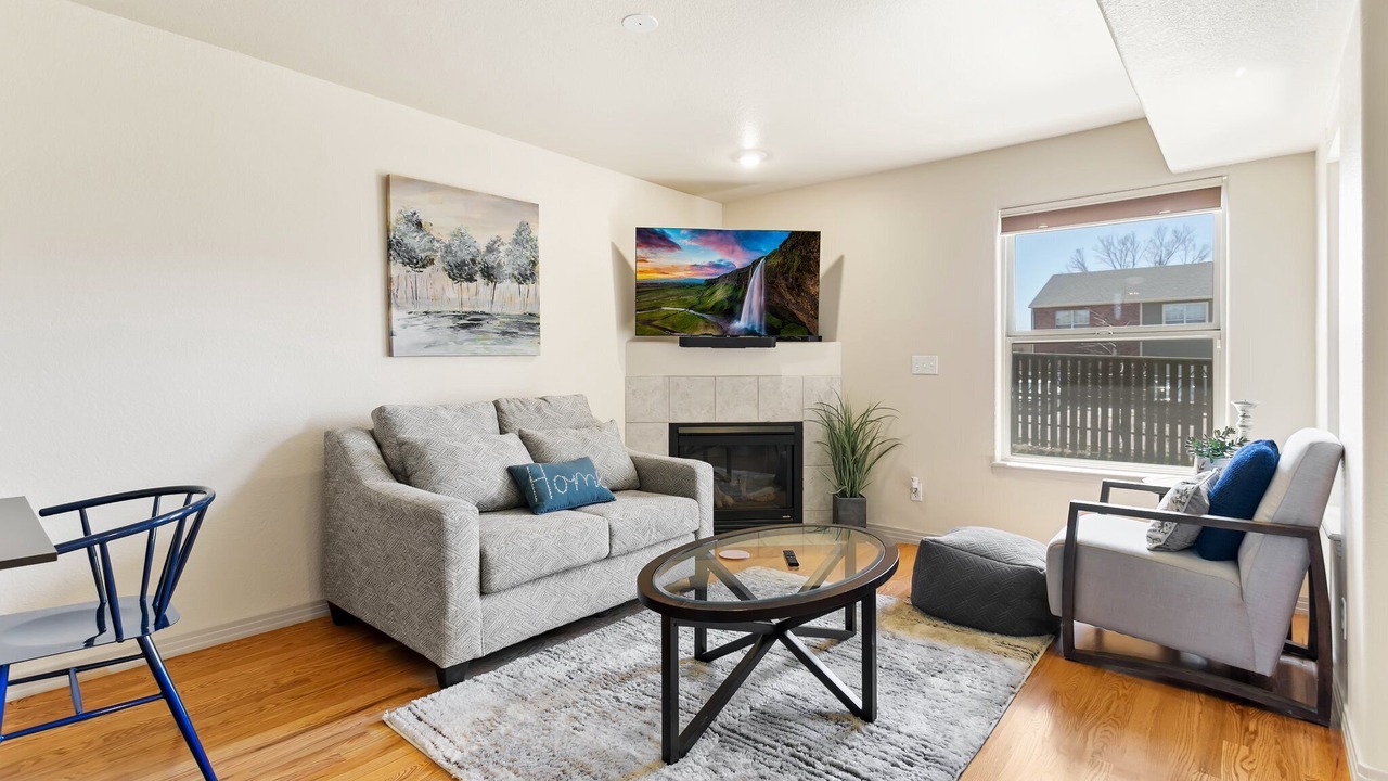 Photo of Livingroom in Northeast Colorado Springs